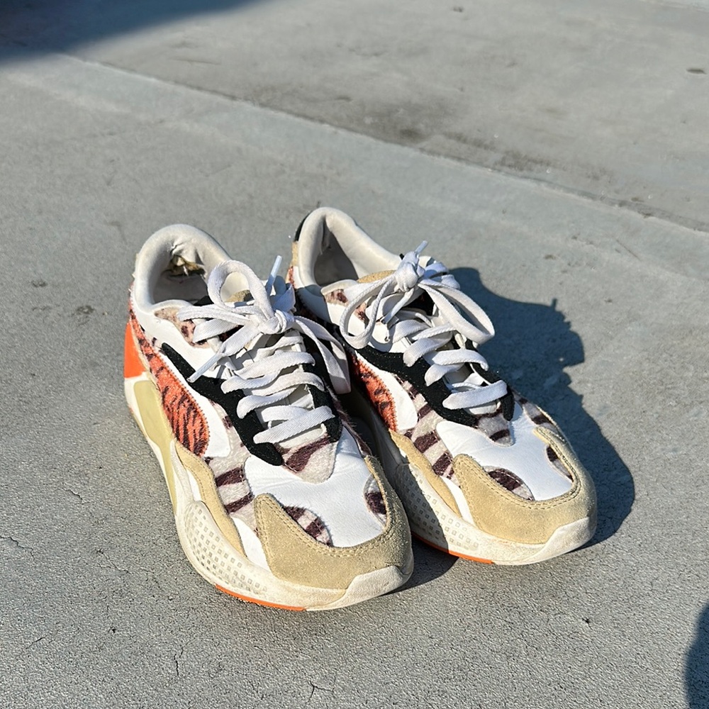 Puma Women's Sneakers - White, Black, Tan, Orange